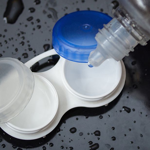 Myths_about_contact_lenses_row_5