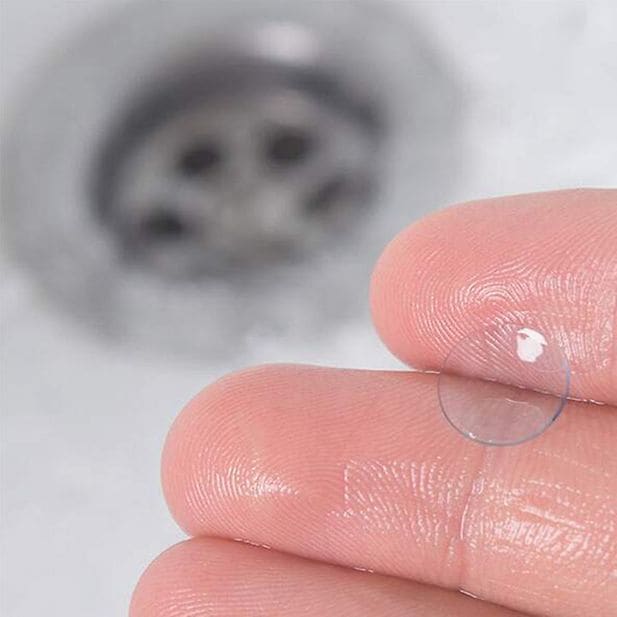 Flushing_your_contact_lenses_row_8