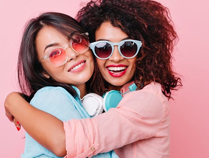 Colour_of_sunglasses_row_1