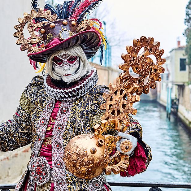 world_best_carnivals_row_7