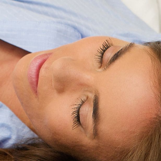 How_to_apply_eye_drops_row_6